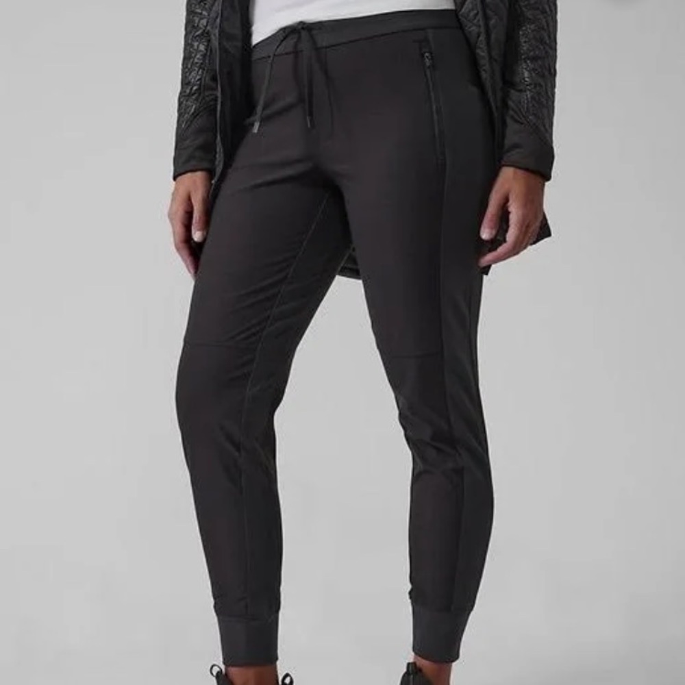 Athleta headlands Hybrid trek Joggers